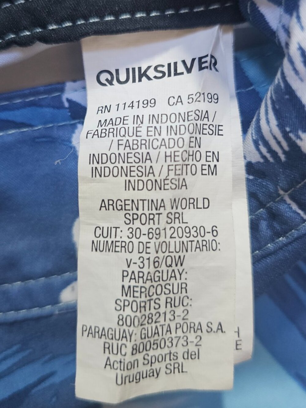 Quiksilver Men´s Blue Floral Ombre Boardshorts Swim Trunks Size Large - Picture 6 of 8
